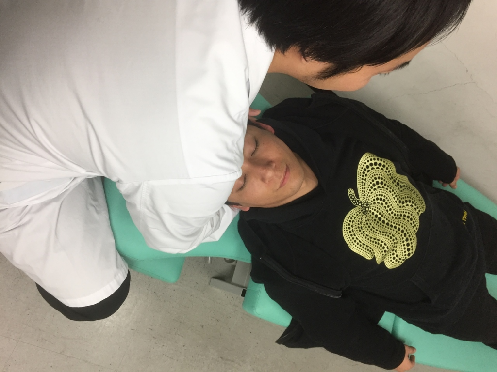 整体・整骨院来恩Lion　施術2